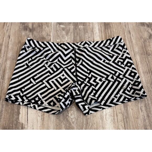 Asics Volleyball Shorts Women's Medium 3" Black/White Geometric - Picture 1 of 3